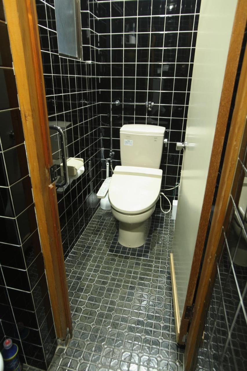 Guest House Futaba Ōsaka Eksteriør bilde